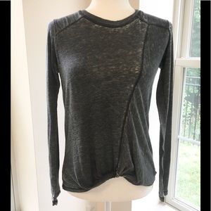 Soft Betsey Johnson twist front burnout tee!